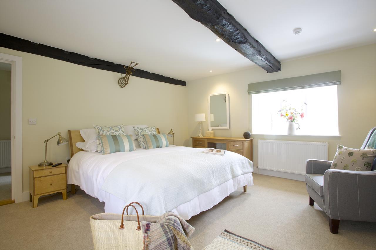 Отель The Royal Oak Ansty  Экстерьер фото