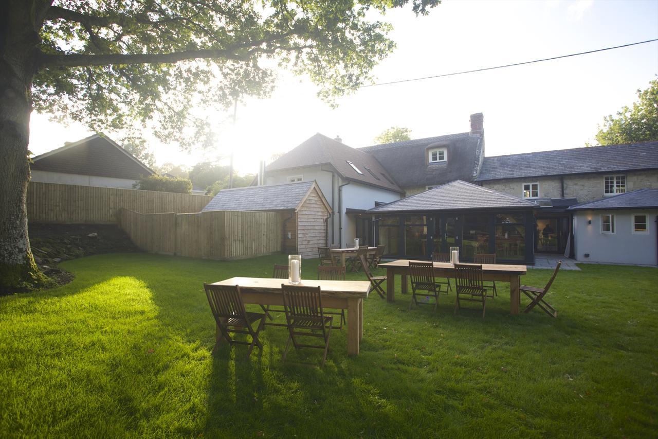 Отель The Royal Oak Ansty  Экстерьер фото